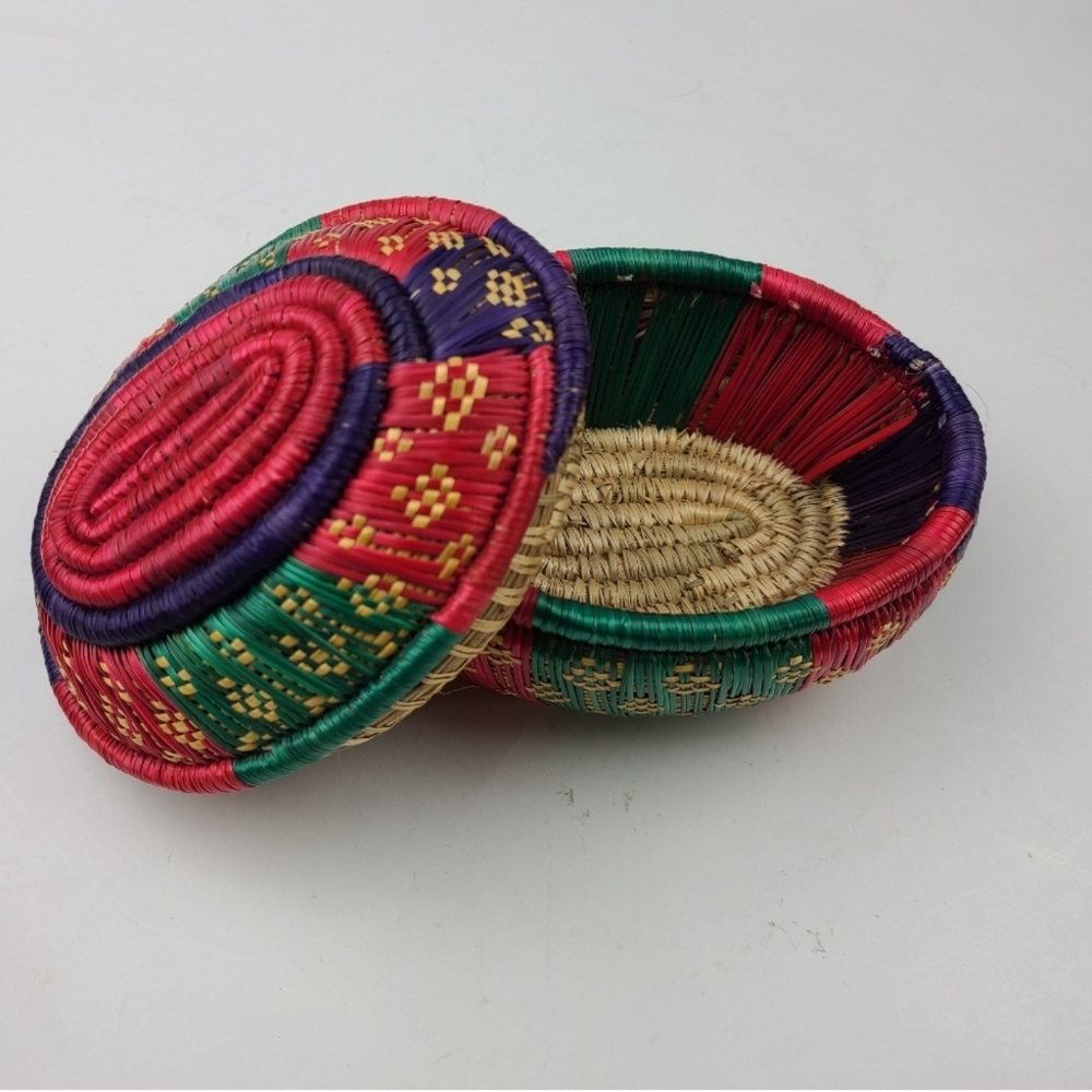 V I N T A G E woven basket